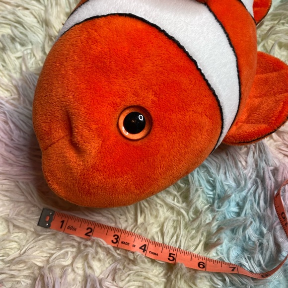 Clown fish plush toy - Picture 6 of 8